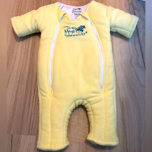 Merlin’s Magic Sleepsuit Sleep Sack Yellow Size Small  3-6 months